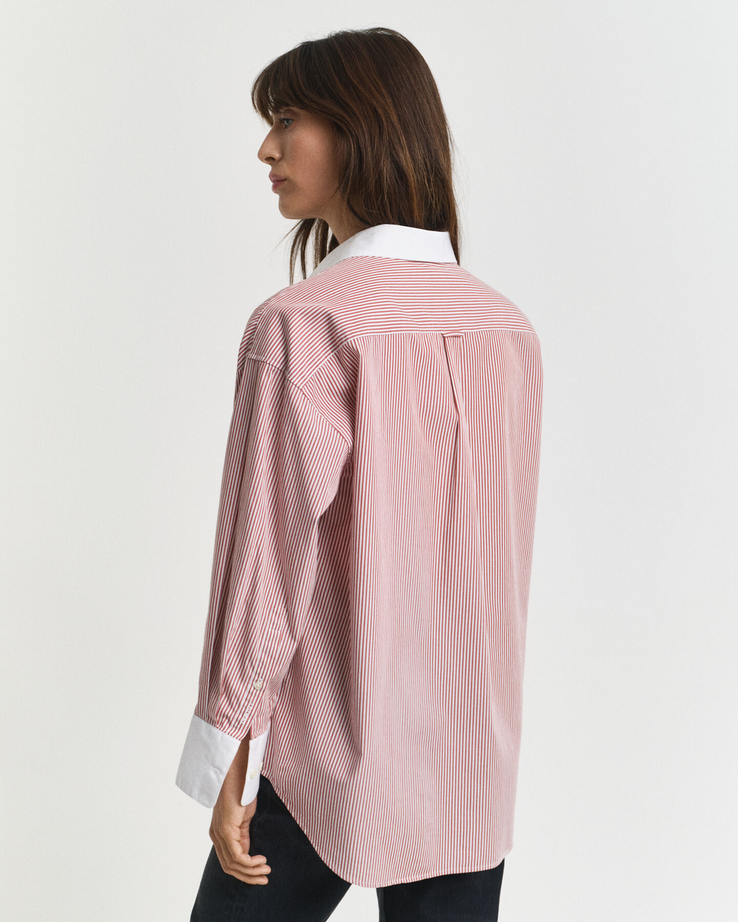 Oversized gestreept overhemd met contrasterende kraag en strepen