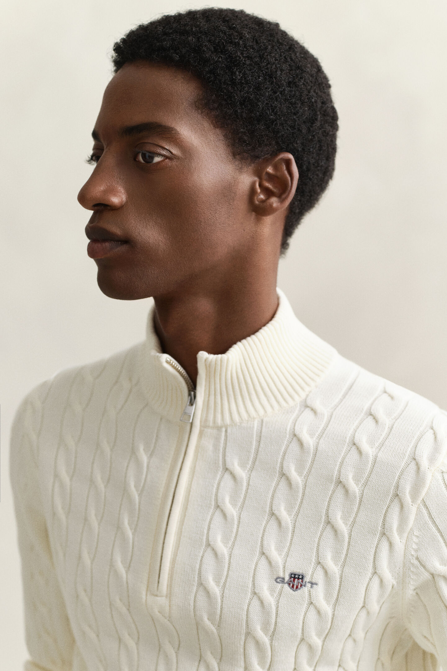 Kabelgebreide trui met korte rit van katoen