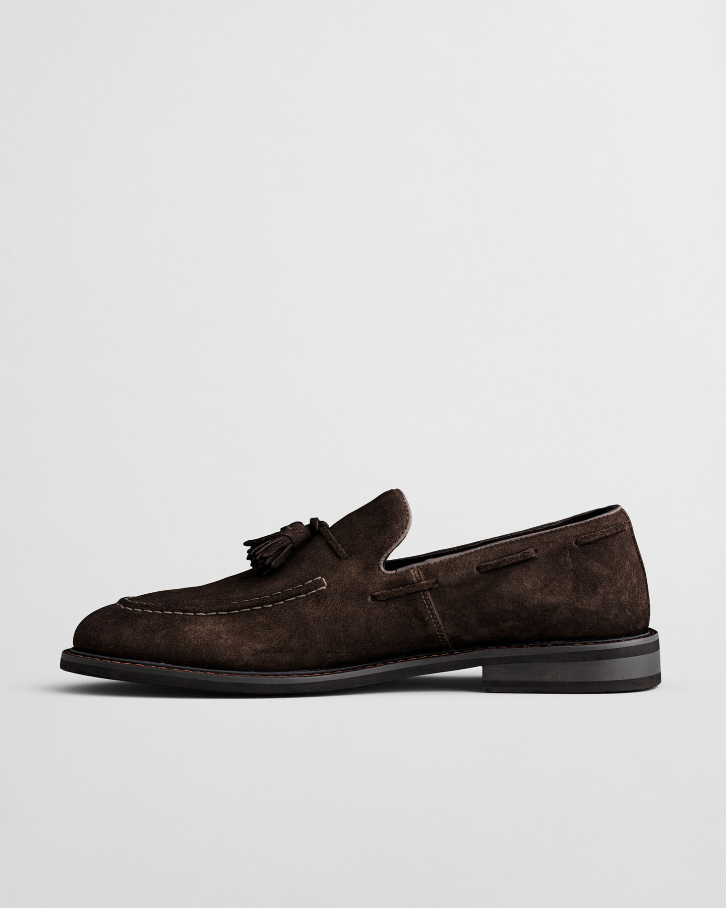Lozham su&egrave;de loafers