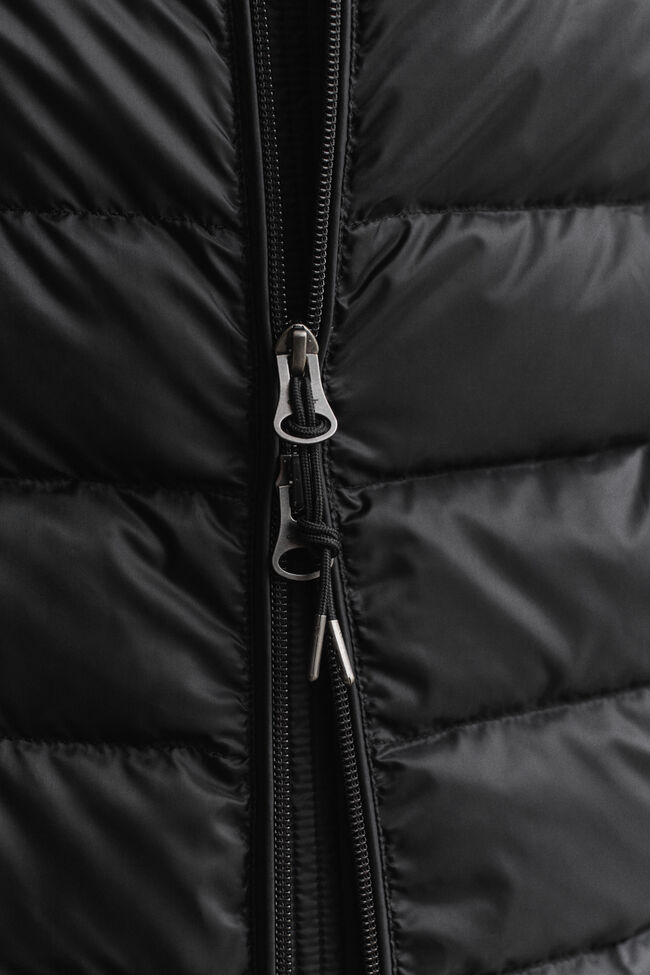 Lichte donsbodywarmer