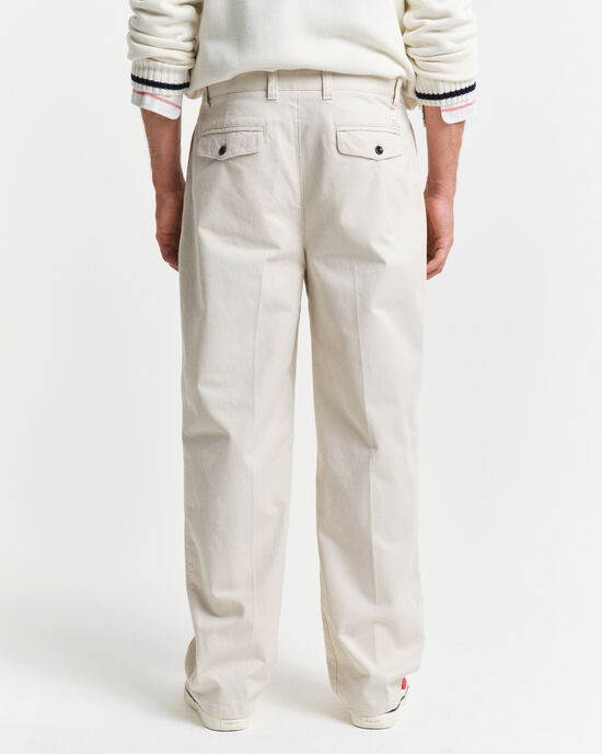 Relaxed Fit chino met plooien van katoenkeper