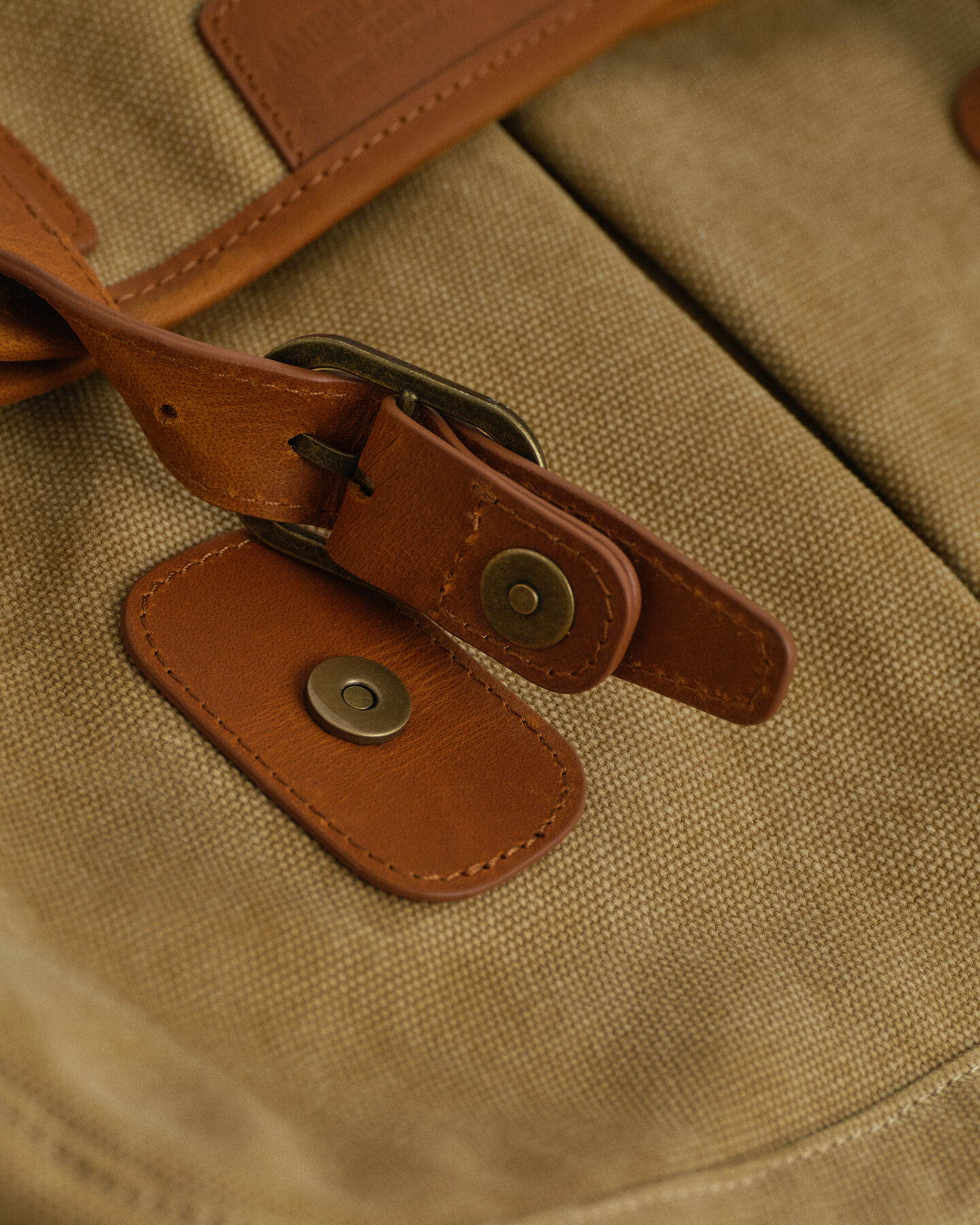 Visserstas van verwassen canvas