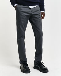 Slim Fit chino