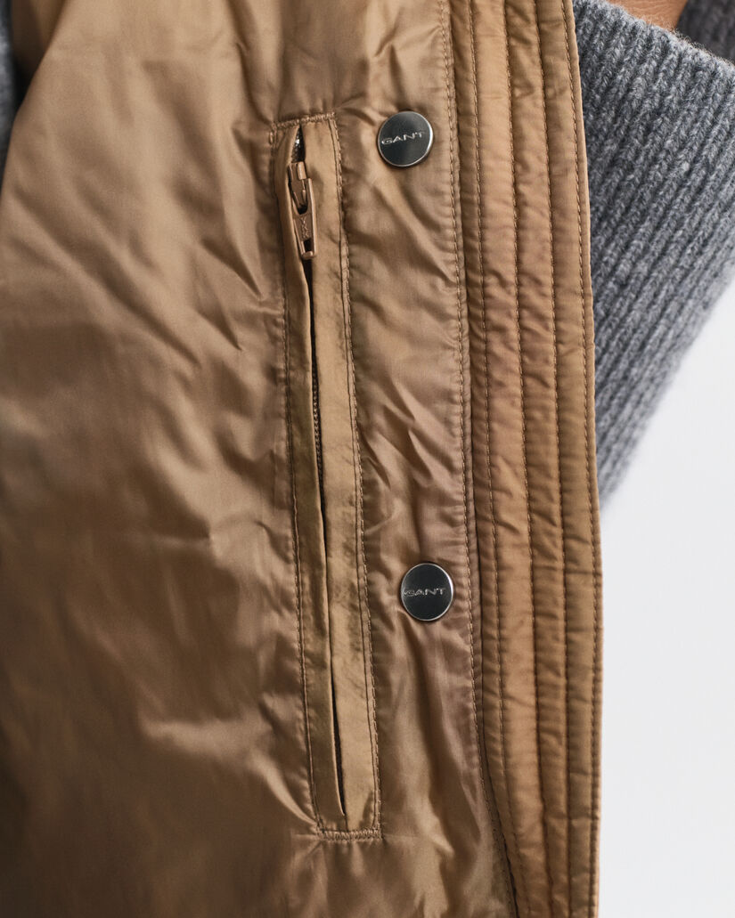 Lichte donsbodywarmer