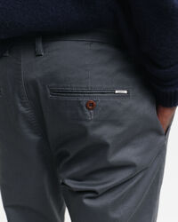 Slim Fit chino