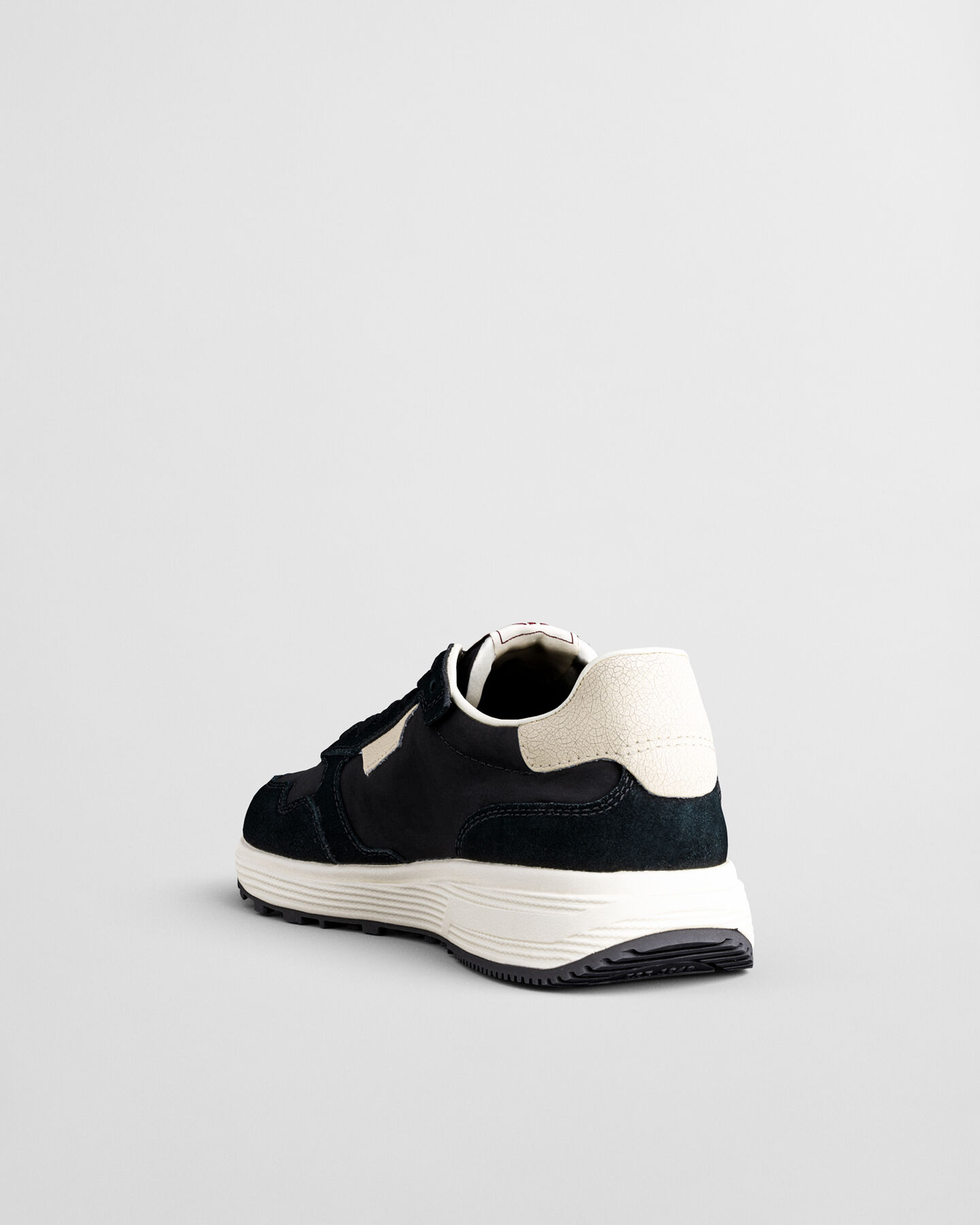 Beywin sneakers van su&egrave;de en nylon