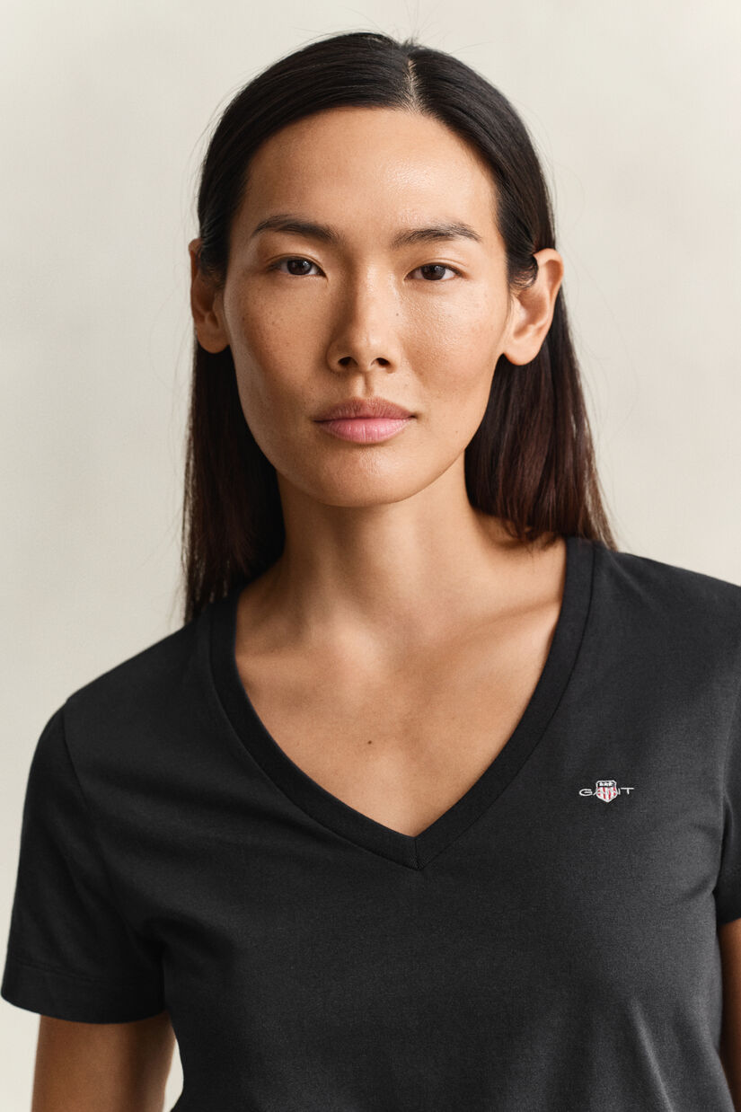 Shield T-shirt met V-hals