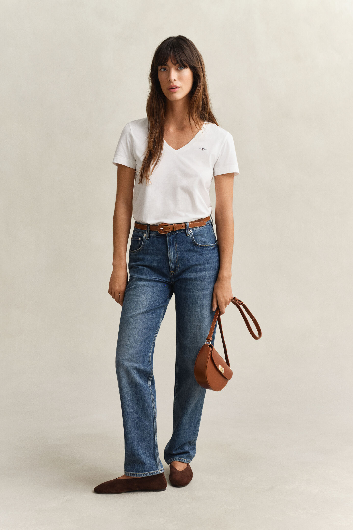 Shield T-shirt met V-hals