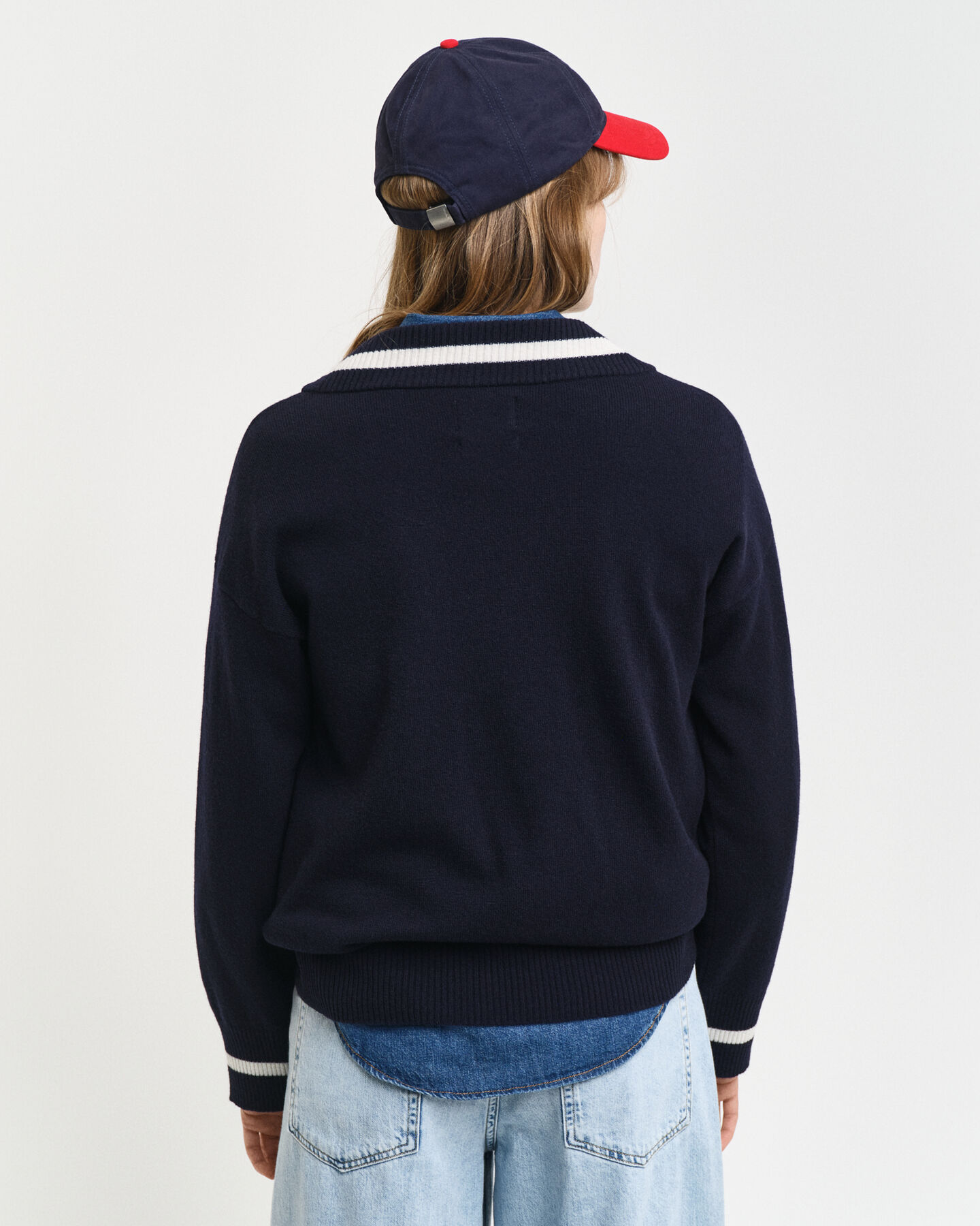 Trui met V-hals en contrast van buitengewoon zachte lamswol