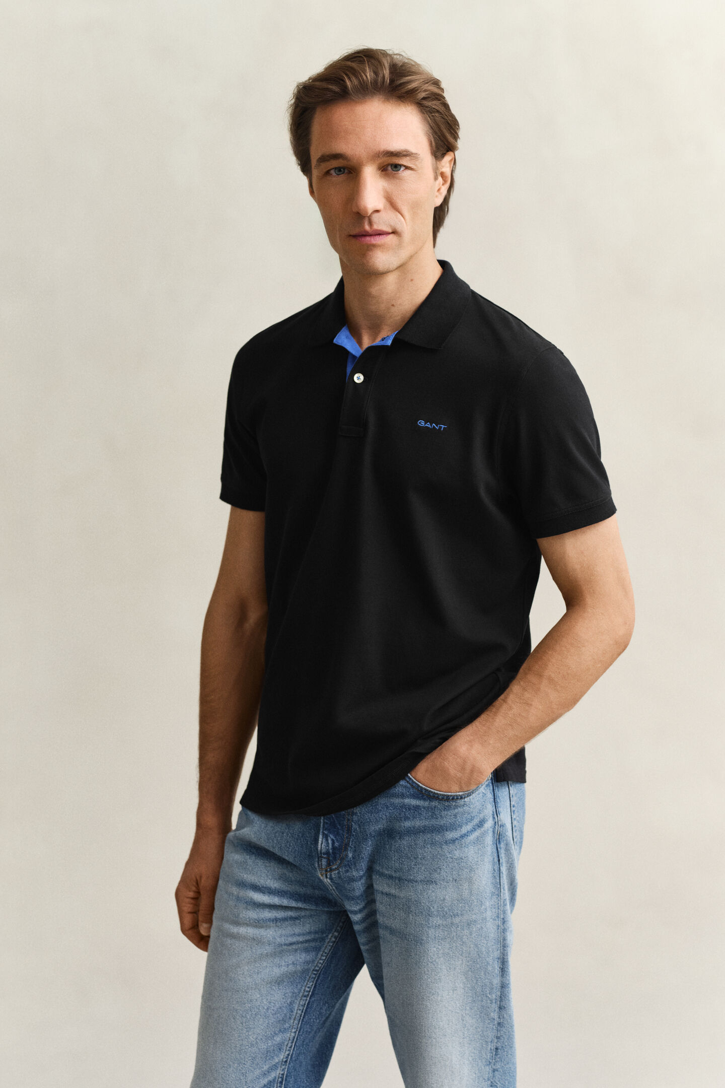 Piqu&eacute; poloshirt met contrasterend detail