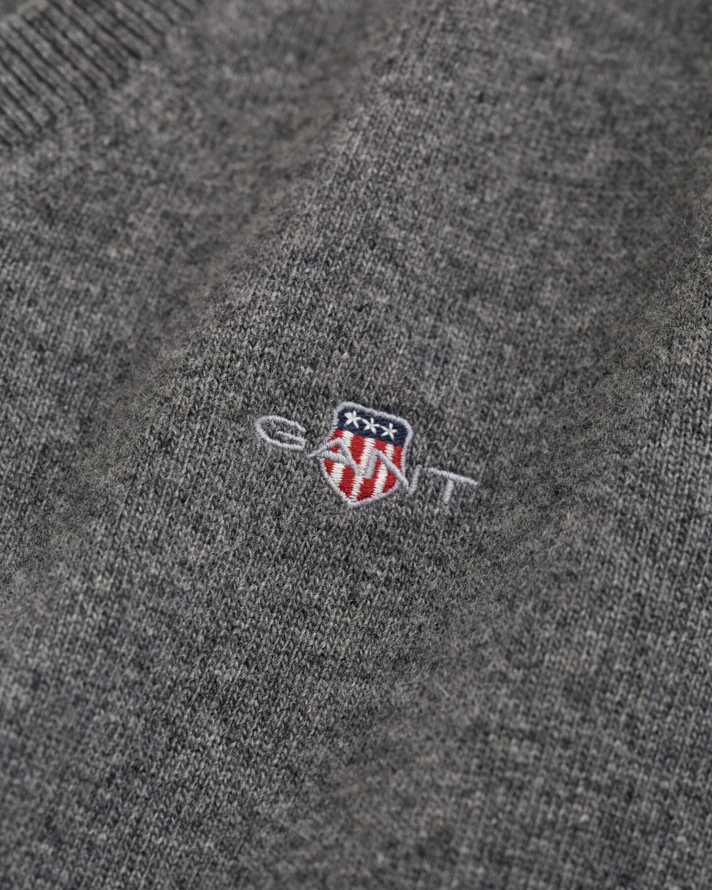 Trui met V-hals van buitengewoon zachte lamswol