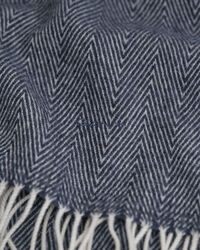 Wollen sjaal met visgraatmotief