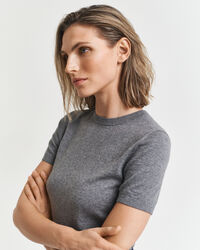 Lichtgewicht trui met ronde hals en korte mouwen