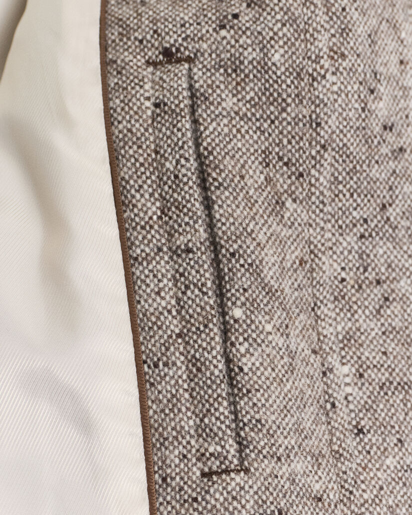 Wollen jas met contrasterende kraag