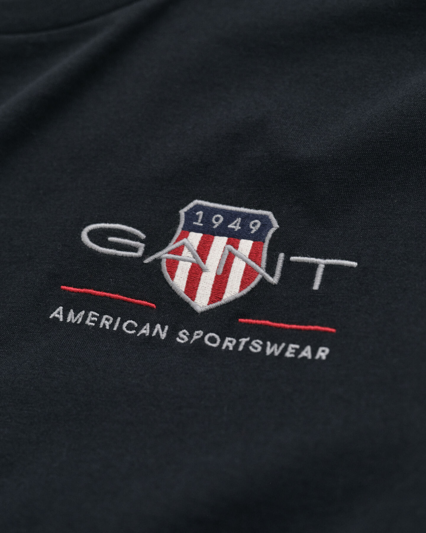 Geborduurd Archive Shield T-shirt