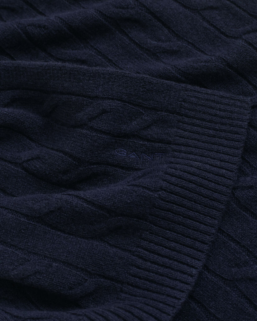 Kabelgebreide wollen sjaal