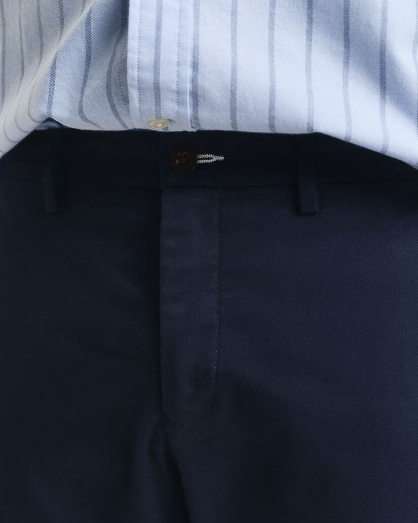 Slim Fit chino