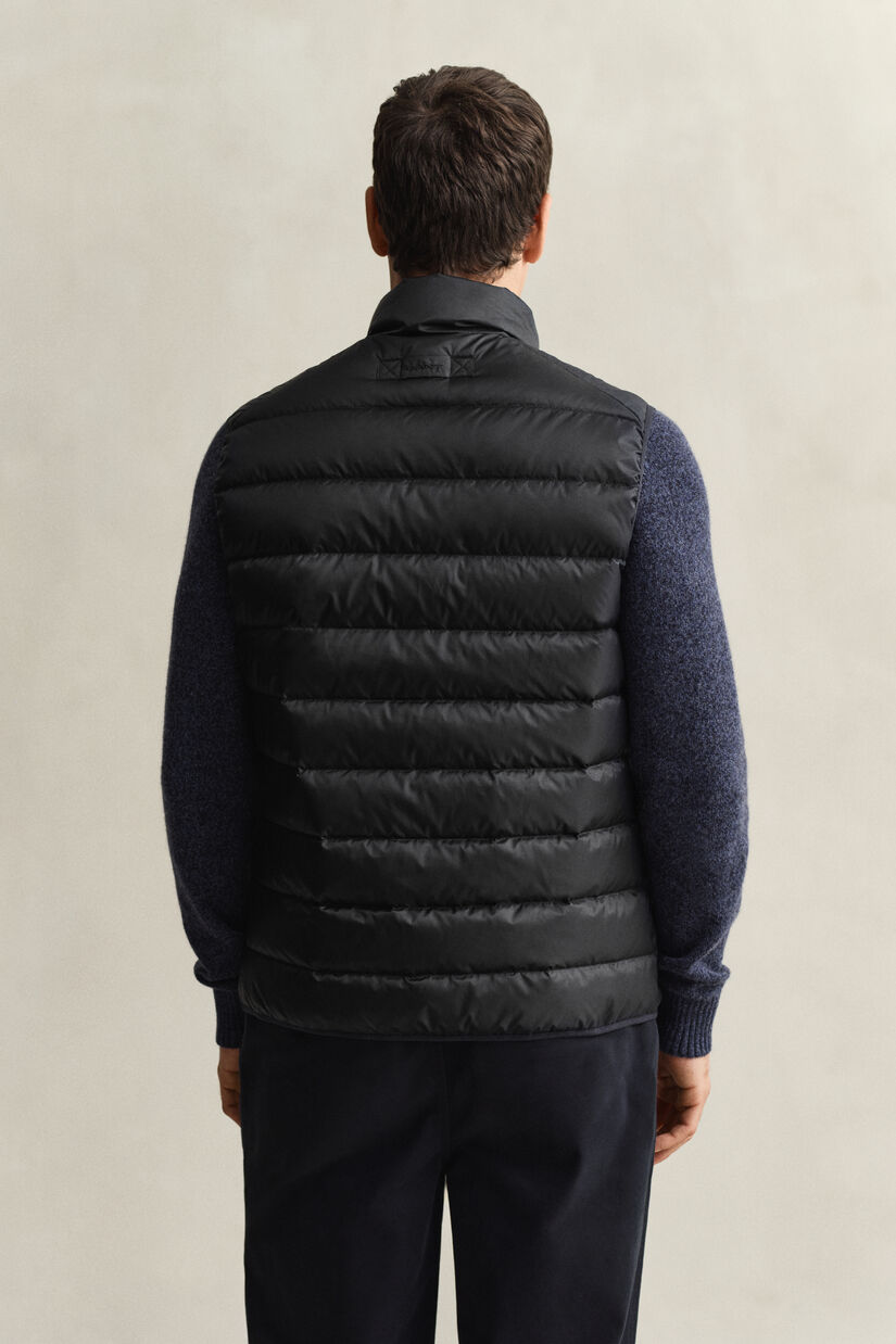 Lichte donsbodywarmer